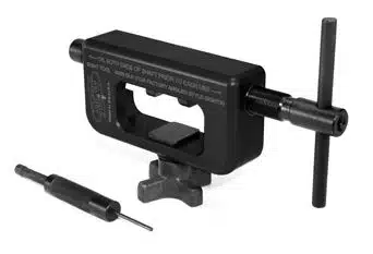 Heavy-duty hydraulic pipe bender TRGL02 for precise, reliable bending of metal pipes in plumbing and electrical work.