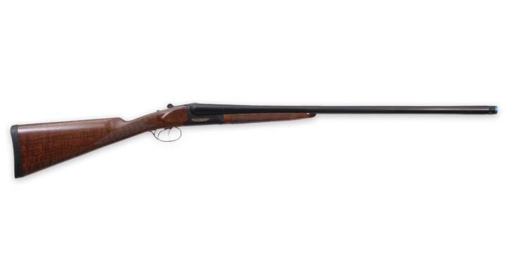 Elegant double-barreled shotgun with polished walnut stock, perfect for hunting and craftsmanship enthusiasts.